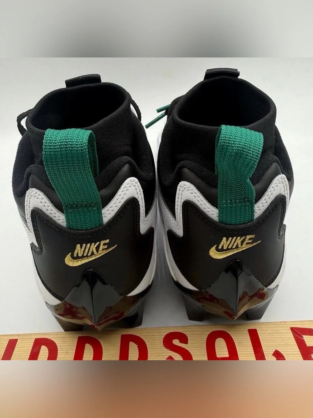 Nike Diamond Turf 93 TD Football Cleats 'Emerald' Eagles HF5298-102 Men’s Sz 8.5